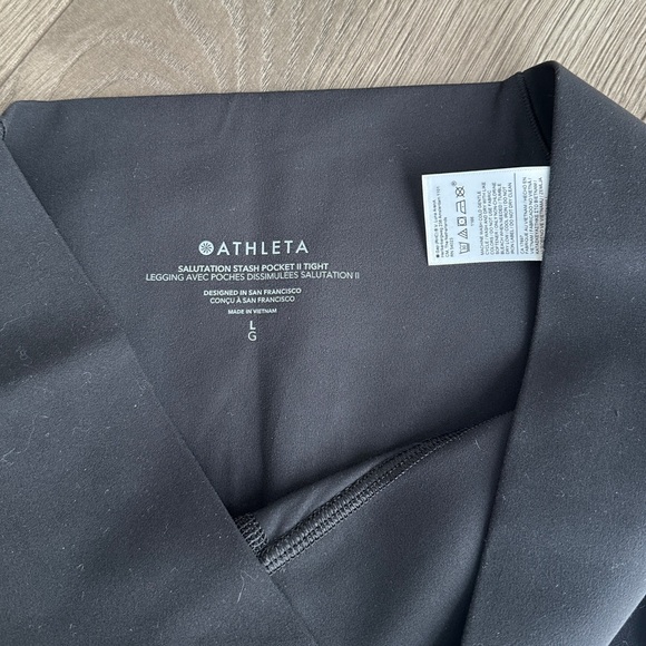 Athleta Salutation Stash Pocket II Tight Black Leggings size Large - Picture 4 of 8